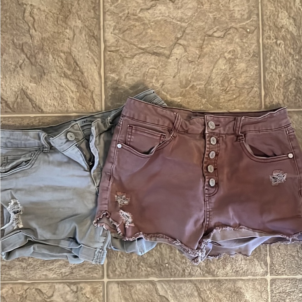 2 PAIRS OF REFUGE SHORTS